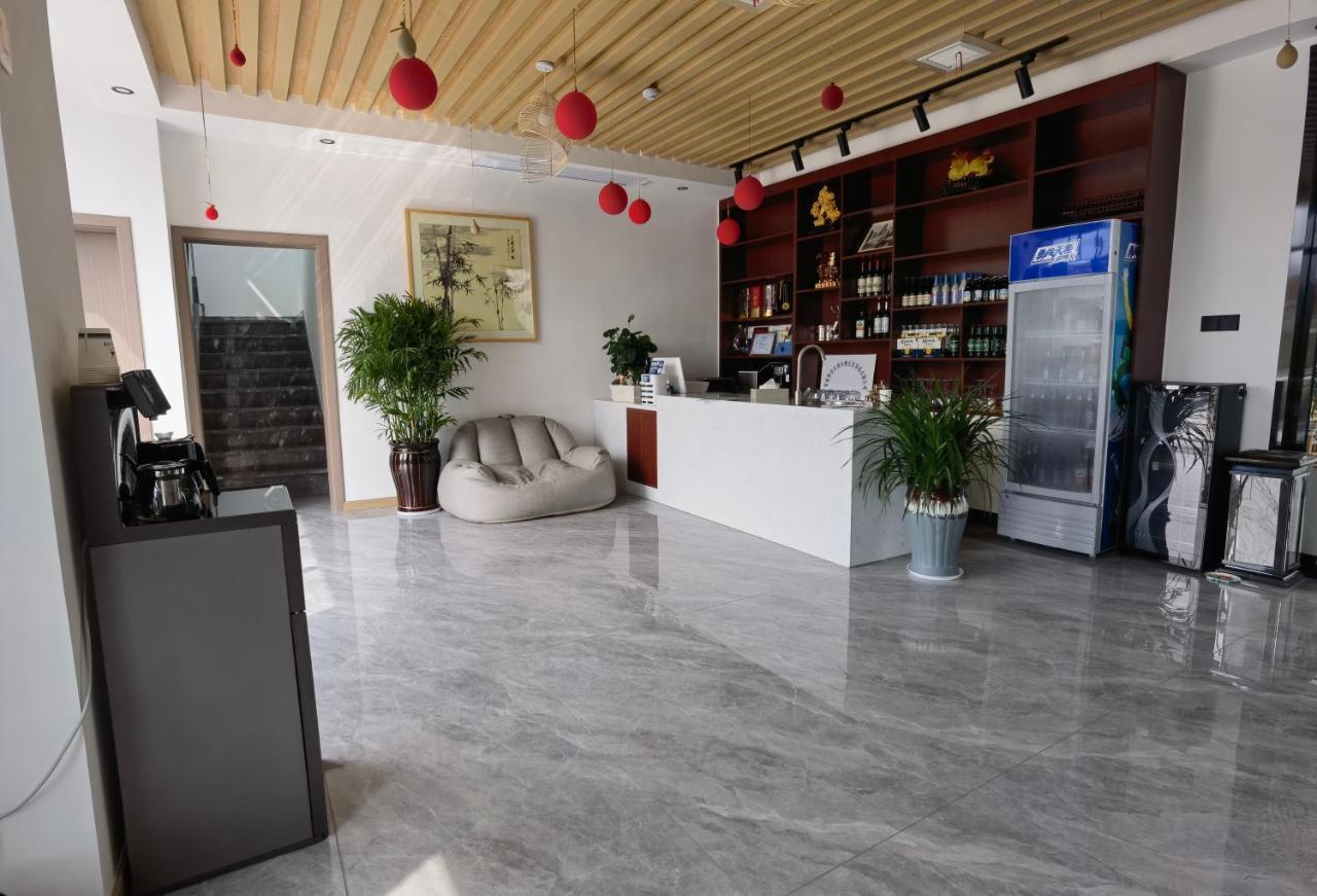 Heaven'S Gate Home Stay --Free Pick Up Service--Panoramic View Of Tianmen Mountain Чжанцзяцзе Экстерьер фото