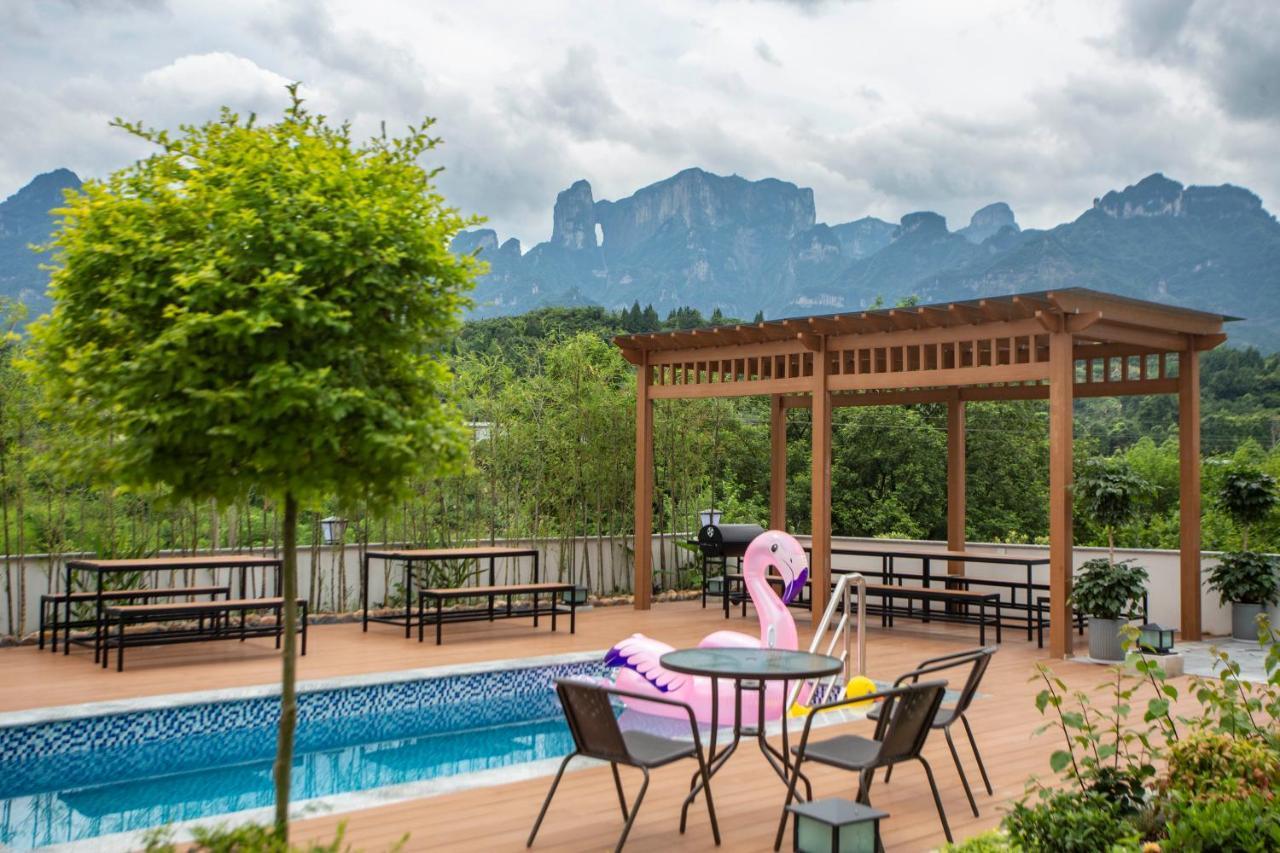 Heaven'S Gate Home Stay --Free Pick Up Service--Panoramic View Of Tianmen Mountain Чжанцзяцзе Экстерьер фото
