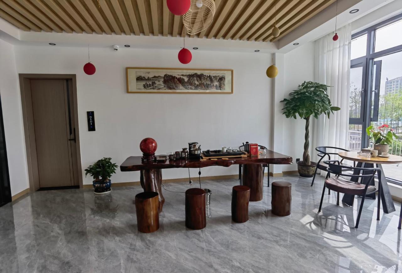 Heaven'S Gate Home Stay --Free Pick Up Service--Panoramic View Of Tianmen Mountain Чжанцзяцзе Экстерьер фото