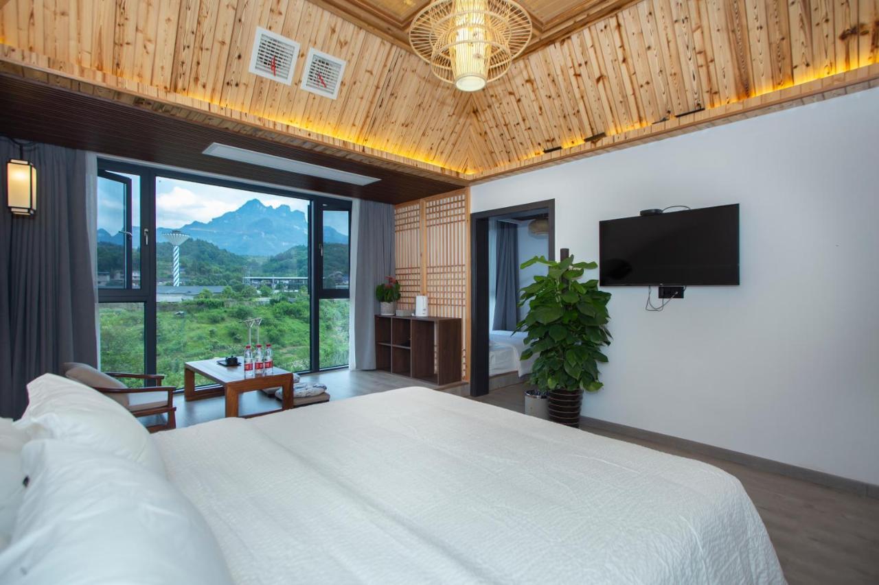 Heaven'S Gate Home Stay --Free Pick Up Service--Panoramic View Of Tianmen Mountain Чжанцзяцзе Экстерьер фото