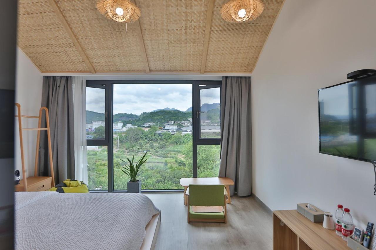 Heaven'S Gate Home Stay --Free Pick Up Service--Panoramic View Of Tianmen Mountain Чжанцзяцзе Экстерьер фото